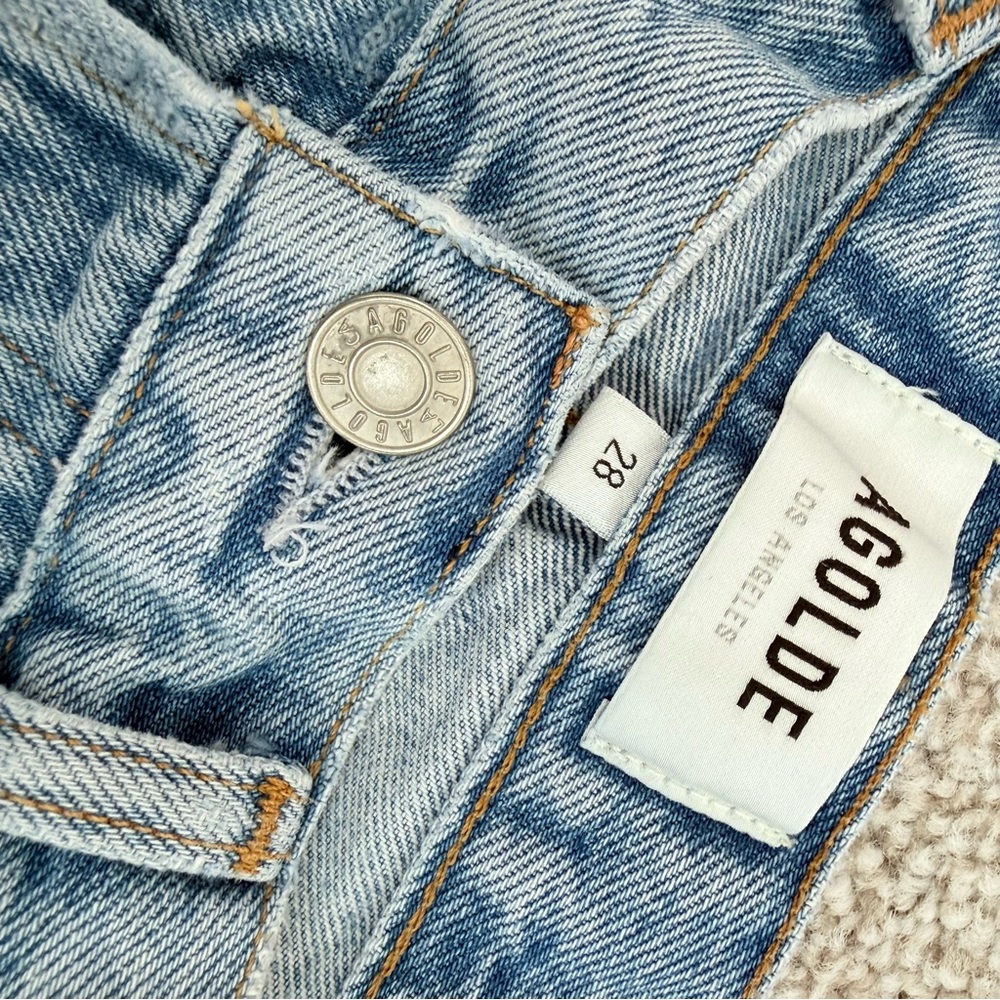 AGOLDE Dee Light Wash Distressed Denim Shorts size 28 - Picture 3 of 9